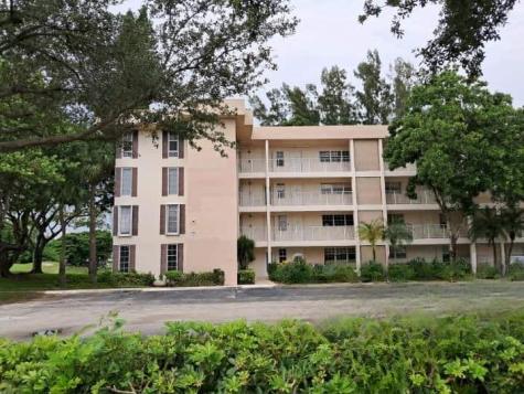 3051 S Palm Aire Drive Pompano Beach FL 33069