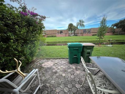 16 Spinning Wheel Lane Tamarac FL 33319