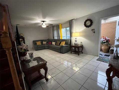 16 Spinning Wheel Lane Tamarac FL 33319