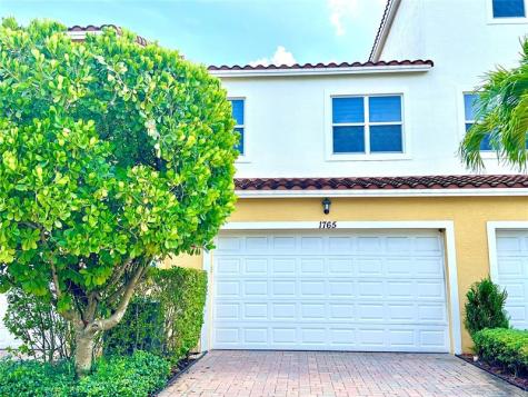 1765 NW 124th Place Pembroke Pines FL 33028
