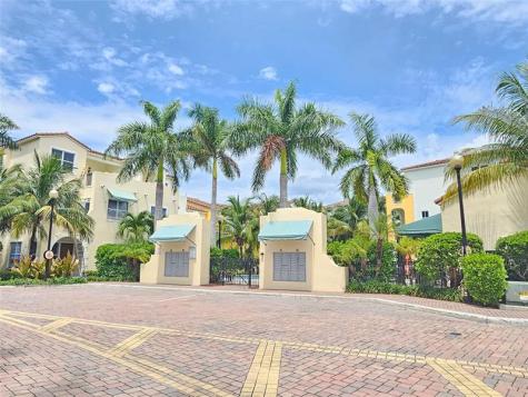 1765 NW 124th Place Pembroke Pines FL 33028