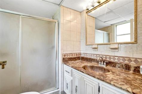 2801 Somerset Drive Lauderdale Lakes FL 33311