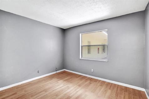 2801 Somerset Drive Lauderdale Lakes FL 33311