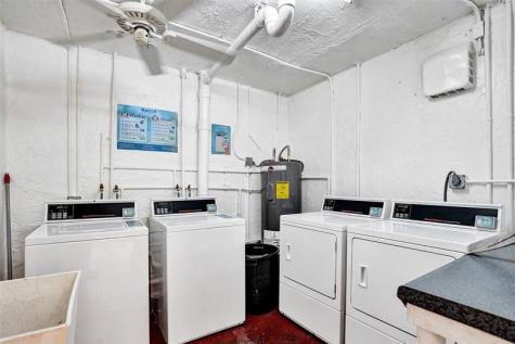 2801 Somerset Drive Lauderdale Lakes FL 33311