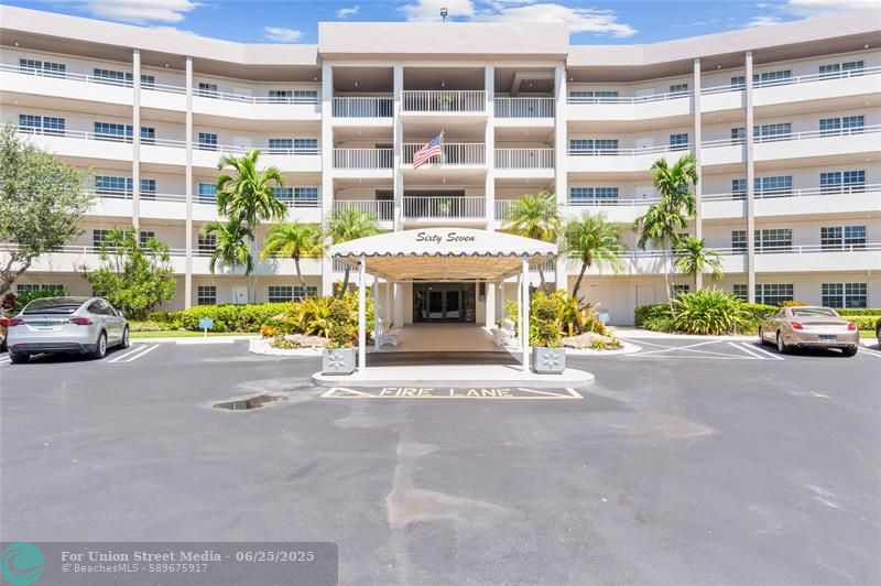 555 Oaks Lane Pompano Beach FL 33069