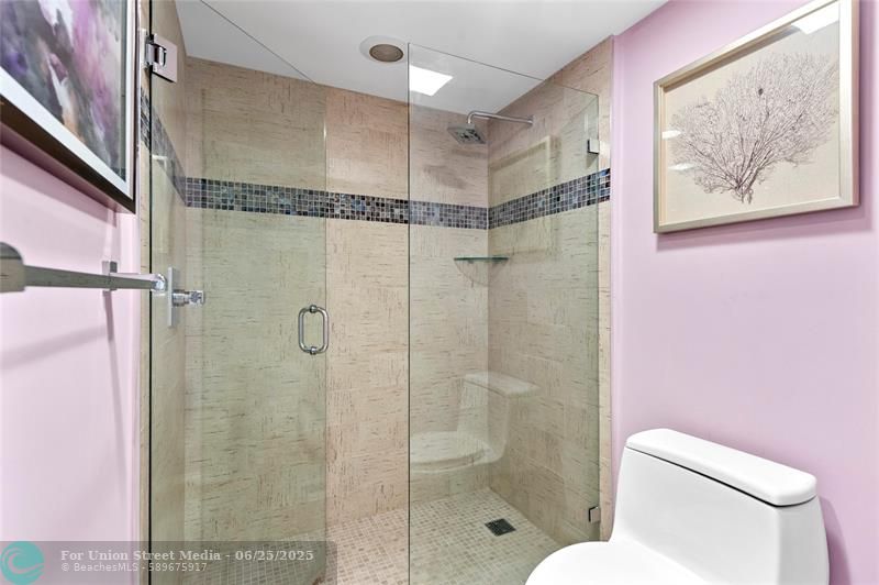 555 Oaks Lane Pompano Beach FL 33069