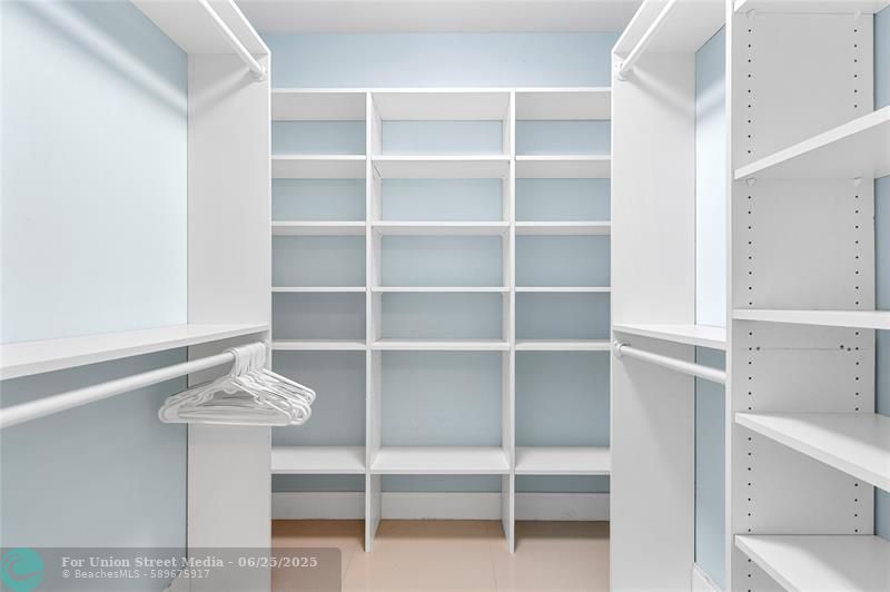 555 Oaks Lane Pompano Beach FL 33069