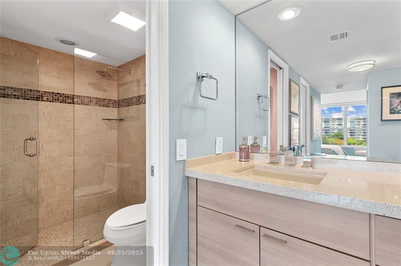 555 Oaks Lane Pompano Beach FL 33069