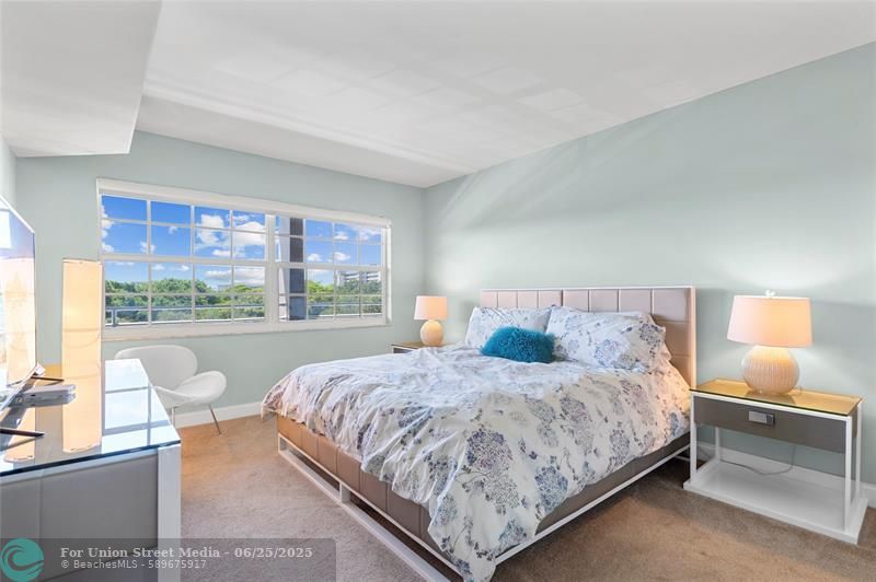 555 Oaks Lane Pompano Beach FL 33069