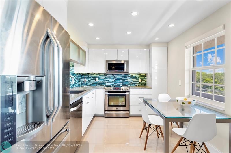 555 Oaks Lane Pompano Beach FL 33069