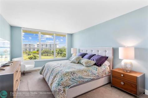 555 Oaks Lane Pompano Beach FL 33069