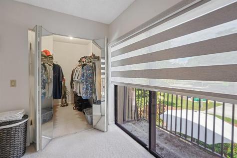 2512 Camelot Court Cooper City FL 33026