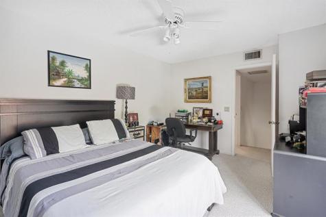 2512 Camelot Court Cooper City FL 33026