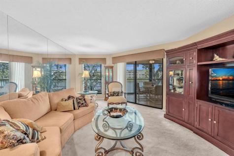 7449 Fairfax Drive Tamarac FL 33321