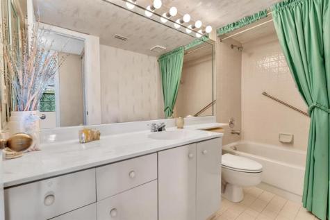 7449 Fairfax Drive Tamarac FL 33321