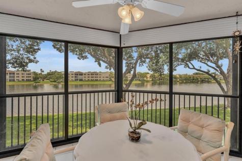 7449 Fairfax Drive Tamarac FL 33321