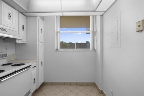 7080 Environ Boulevard Lauderhill FL 33319