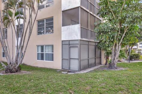Lauderhill FL 33319