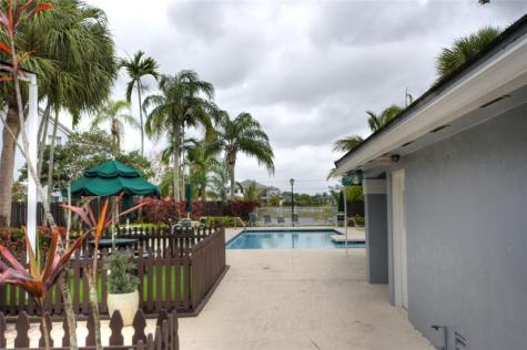 4801 Grapevine Way Davie FL 33331