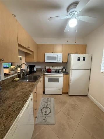 3430 NW 52nd Avenue Lauderdale Lakes FL 33319