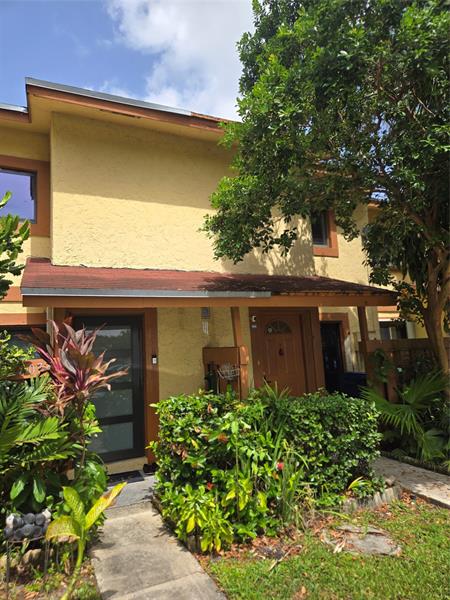 4070 Sierra Terrace Sunrise FL 33351