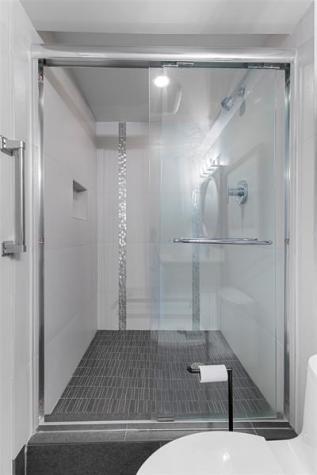 485 Grantham F Deerfield Beach FL 33442