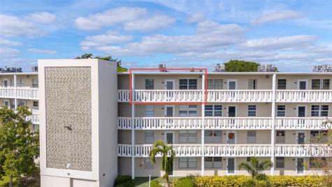 485 Grantham F Deerfield Beach FL 33442