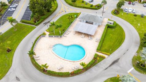 485 Grantham F Deerfield Beach FL 33442