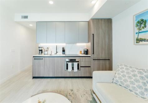 580 72ND Street Miami Beach FL 33141