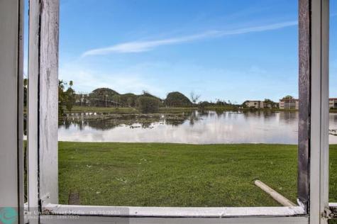 9400 N Hollybrook Lake Drive Pembroke Pines FL 33025