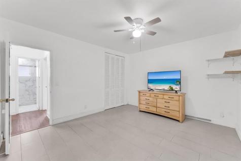 7401 Pines Boulevard Pembroke Pines FL 33024