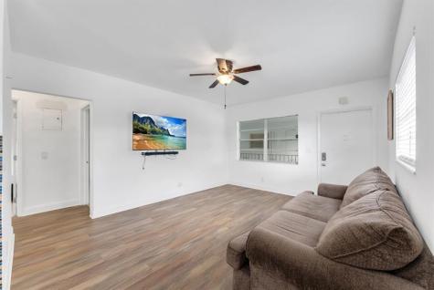 7401 Pines Boulevard Pembroke Pines FL 33024
