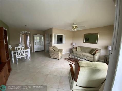 278 Newport R Deerfield Beach FL 33442
