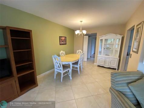 278 Newport R Deerfield Beach FL 33442