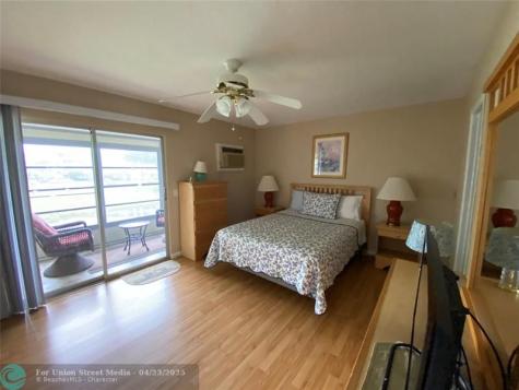 278 Newport R Deerfield Beach FL 33442