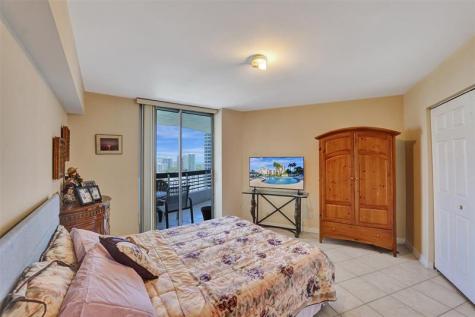 3530 Mystic Pointe Drive Aventura FL 33180