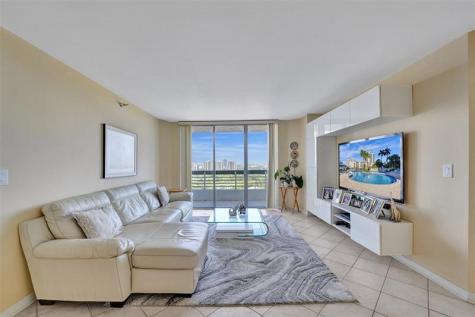 3530 Mystic Pointe Drive Aventura FL 33180