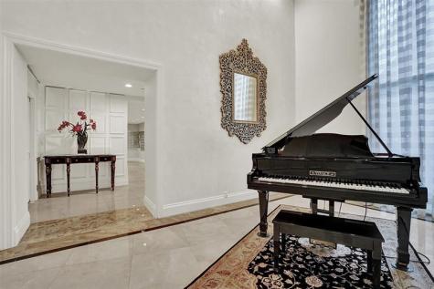 3530 Mystic Pointe Drive Aventura FL 33180