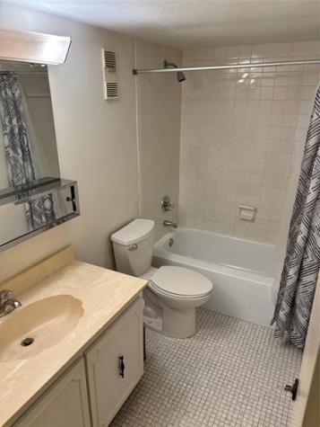 3905 N Nob Hill Road Sunrise FL 33351