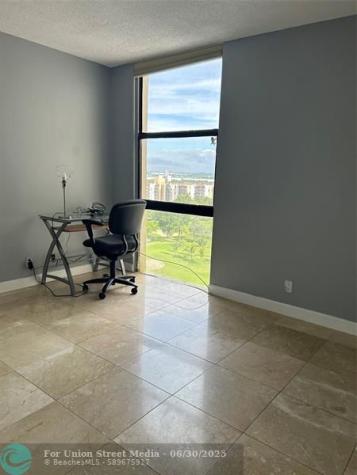 20301 W Country Club Drive Aventura FL 33180