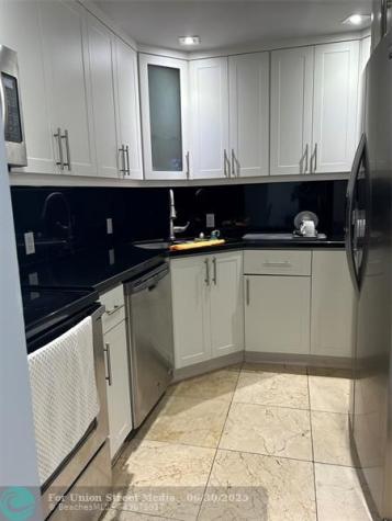 20301 W Country Club Drive Aventura FL 33180