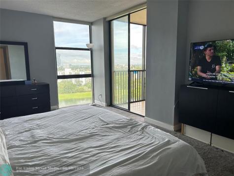 20301 W Country Club Drive Aventura FL 33180