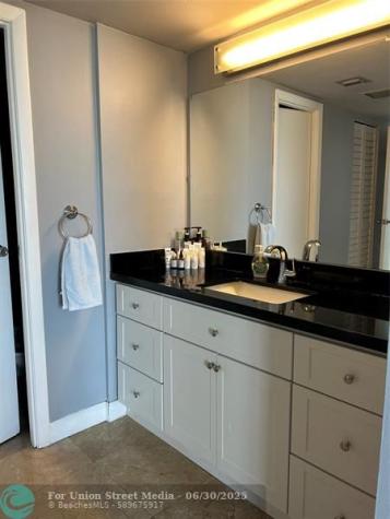 20301 W Country Club Drive Aventura FL 33180