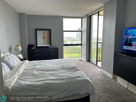 20301 W Country Club Drive Aventura FL 33180