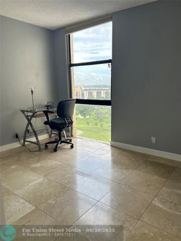 20301 W Country Club Drive Aventura FL 33180