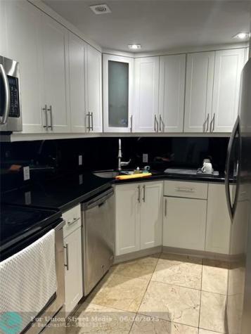 20301 W Country Club Drive Aventura FL 33180