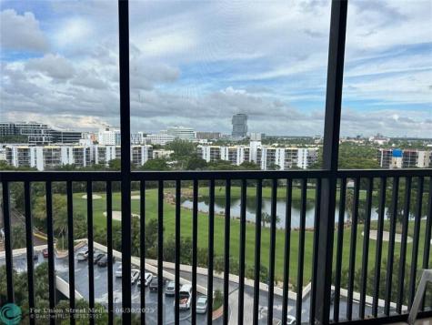 20301 W Country Club Drive Aventura FL 33180