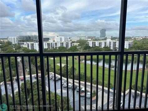 20301 W Country Club Drive Aventura FL 33180