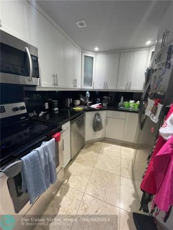 20301 W Country Club Drive Aventura FL 33180