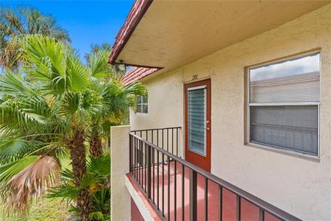 1 Abbey Lane Delray Beach FL 33446